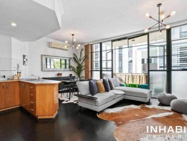 New York Inspired Style in a Prime Inner City Position