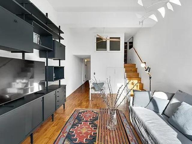NEW YORK NY 10010 LS99397097