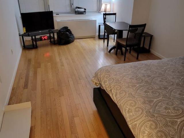 New York NY 11109 58740333