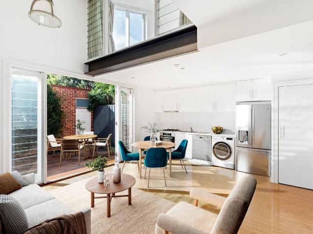 New York–style living by the beach!