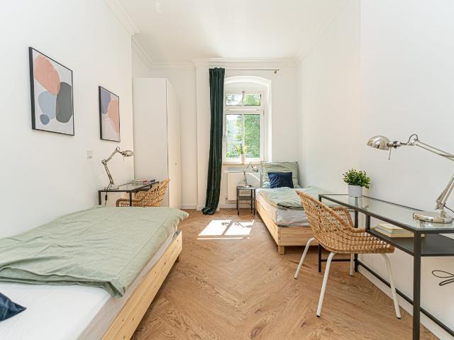 NEW YEARS PRICE Modern and completely renovated 3 room apartment with kitchen living room in the heart of Berlin Köpenick, Berlin Amsterdam Apartments for Rent