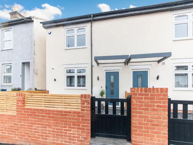 Newark Road, South Croydon CR2, 3 bed semi detached house to rent, £2,500 pcm | PrimeLocation