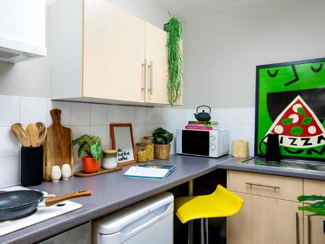 Newarke Point, Newarke Close, Leicester LE2, Studio to rent, £802 pcm | PrimeLocation