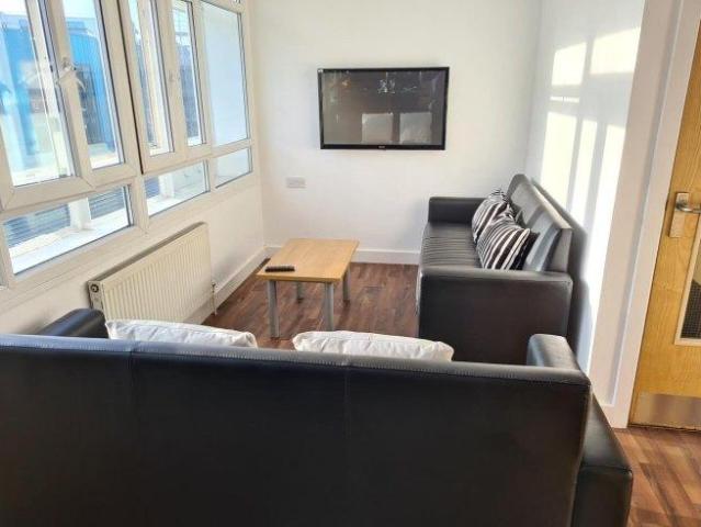 Newarke Street 1 bed in a house share to rent £560 pcm £129 pw