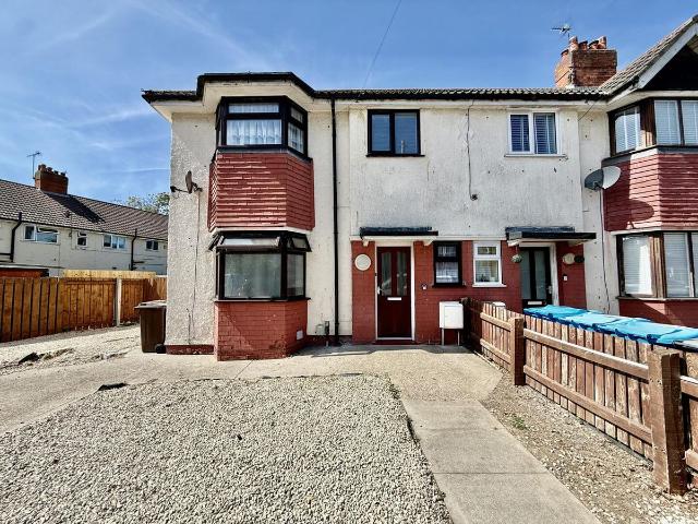 Newbald Grove, Hull HU6, 3 bed end terrace house to rent, £895 pcm | PrimeLocation