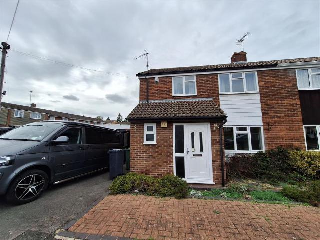 Newbery Close, Tilehurst RG31, 3 bed semi detached house to rent, £1,950 pcm | PrimeLocation