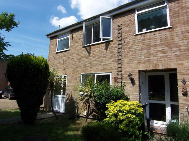 Newborough Green, New Malden KT3, 3 bed property to rent, £2,300 pcm | PrimeLocation