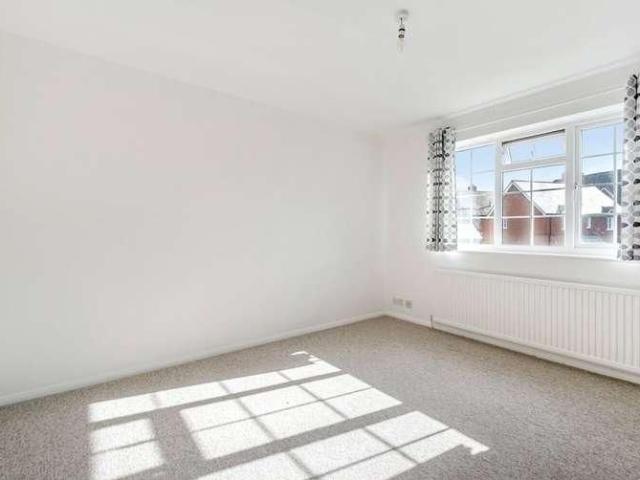 Newbridge Court, Elmbridge Road, Cranleigh, Surrey, GU6