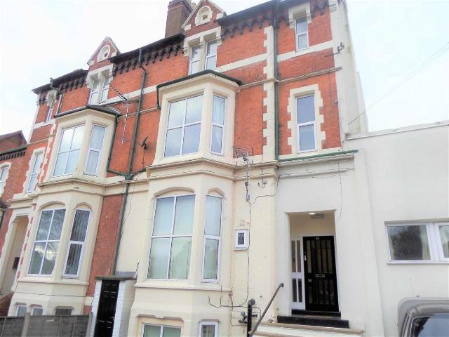 Newbridge Crescent, Wolverhampton WV6, Studio to rent, £650 pcm | PrimeLocation