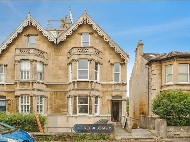 Newbridge Road, Bath BA1, 2 bed flat to rent, £1,600 pcm | PrimeLocation