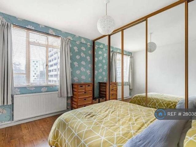 Newbury House, London, W2 3 bed flat to rent £3,600 pcm £831 pw