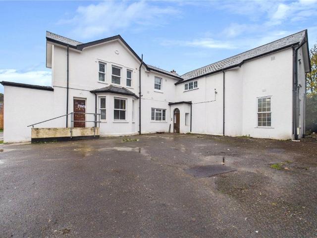 Newbury House, 237 Andover Road, Newbury, Berkshire RG14, 2 bed flat to rent, £1,300 pcm | PrimeLocation