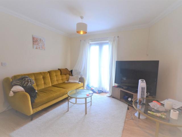 Newbury Park IG2, 2 bed terraced house to rent, £2,000 pcm | PrimeLocation