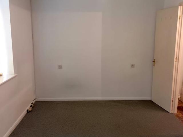 Newburgh Road, Grays RM17, 4 bed detached house to rent, £2,200 pcm | PrimeLocation
