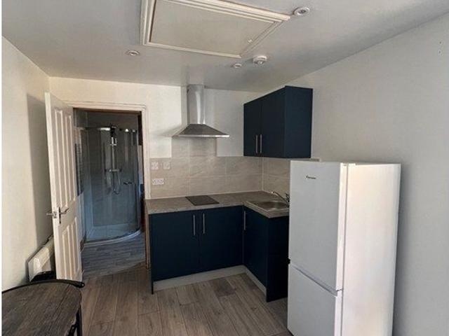 Newburgh Road, Grays RM17, Studio to rent, £950 pcm | PrimeLocation