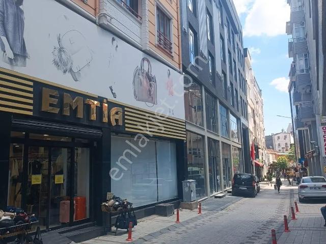 Newcıty Emlaktan Çarşıda Kiralık 2+0 Eşyasız Daire