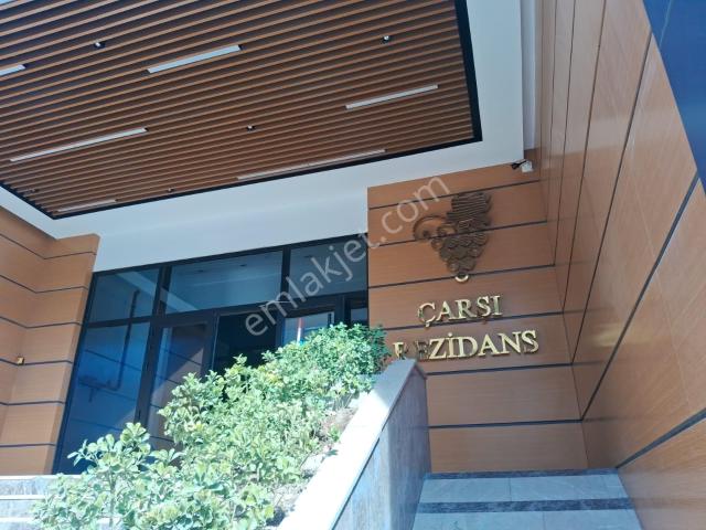 Newcıty Emlaktan Çarşı Rezidansta Satılık 2+1 Balkonlu Daire