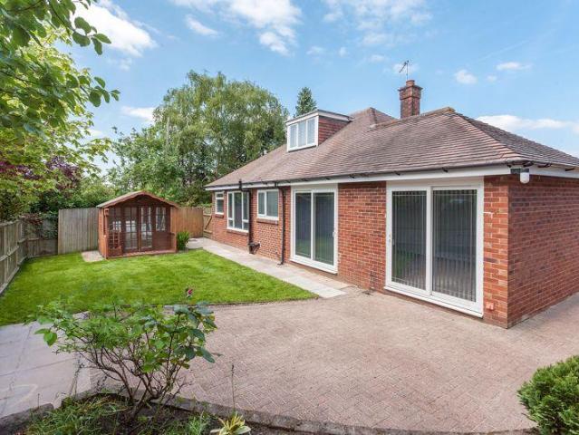 Newcastle Road, Congleton 3 bed detached house to rent £1,600 pcm £369 pw