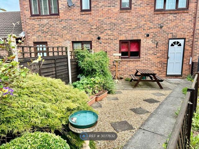 Newcastle Upon Tyne, Newcastle Upon Tyne NE2, 2 bed terraced house to rent, £1,300 pcm | PrimeLocation