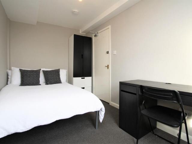 Newcastle Upon Tyne, Tyne and Wear NE2 5 bed terraced house to rent £2,860 pcm £660 pw