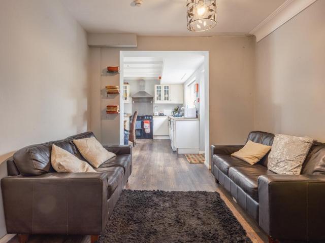 Newcastle Upon Tyne, Tyne and Wear NE3 1 bed detached house to rent £675 pcm £156 pw