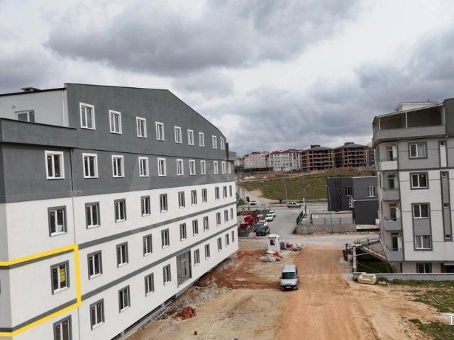 NEWCITY EMLAKTAN ÜNİVERSİTE YOLUNDA SATILIK SIFIR 1+1 DAİRE