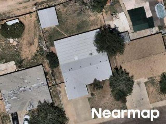 Newcomb Dr