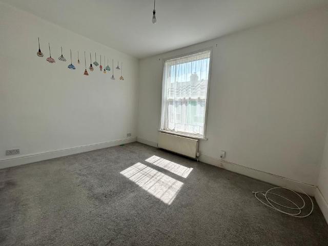Newcome Road, Portsmouth 3 bed house to rent £1,575 pcm £363 pw