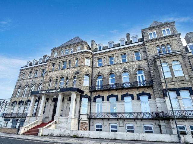 Newcomen Terrace, Redcar, North. 3 bed apartment to rent £850 pcm £196 pw