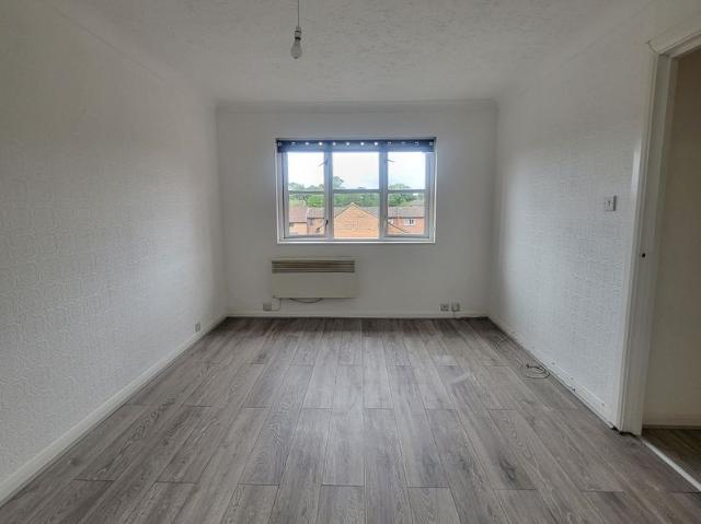 Newcourt, Uxbridge, UB8