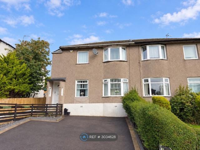 Newcroft Drive, Glasgow G44, 3 bed flat to rent, £995 pcm | PrimeLocation