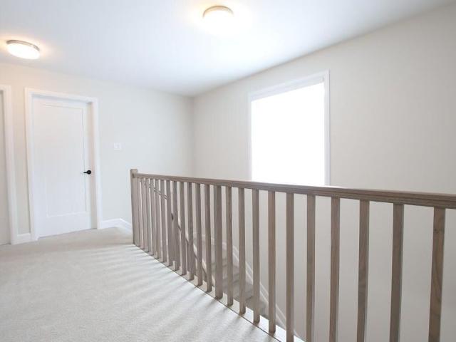 Newer 2025 4 Bdm/2.5 Bth End Unit Townhome, Russell, Aug/Sept