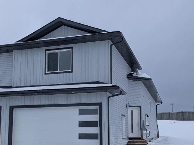 Newer Upper Unit For Rent in Crystal Landing