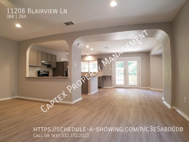 Newer Remodeled, Recent Stainless Appliances in Hillcrest off Manchaca and Slaughter Area. No Carpet Anywhere!