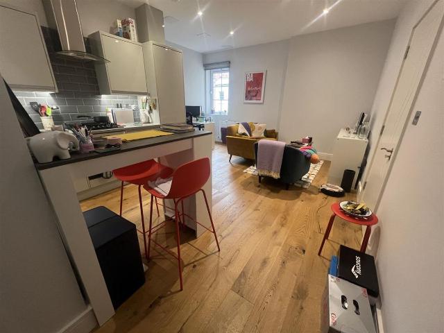 Newfoundland Circus, Bristol BS2, 1 bed flat to rent, £1,150 pcm | PrimeLocation