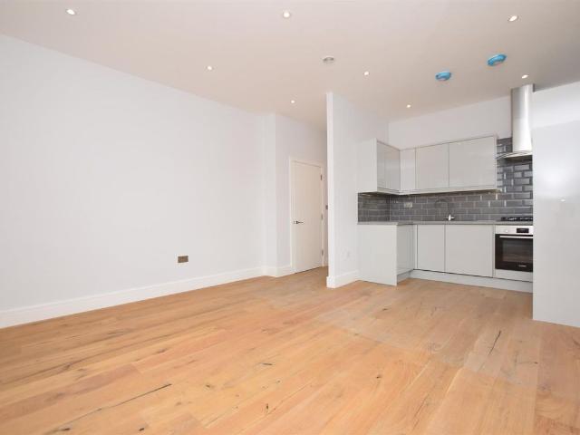 Newfoundland Circus, Bristol BS2, 1 bed flat to rent, £1,250 pcm | PrimeLocation