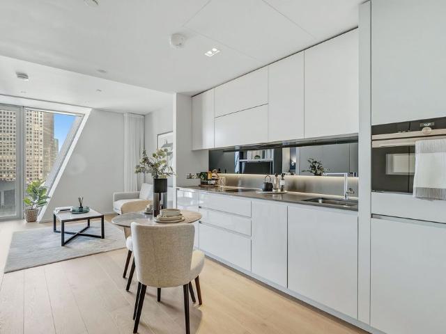 Newfoundland Place, London E14, Studio to rent, £2,637 pcm | PrimeLocation