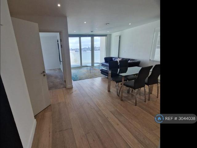 Newham, E16 2Su, E16 1 bed flat to rent £2,200 pcm £508 pw