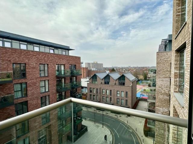 Newham, London E13, 2 bed flat to rent, £2,425 pcm | PrimeLocation