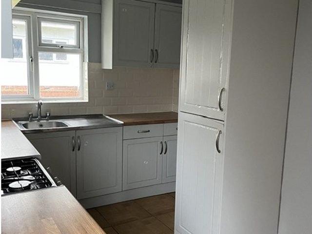 Newhampton Road West, Wolverhampton WV6, 3 bed semi detached house to rent, £1,200 pcm | PrimeLocation