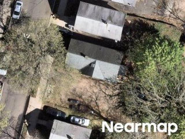 Newhall St