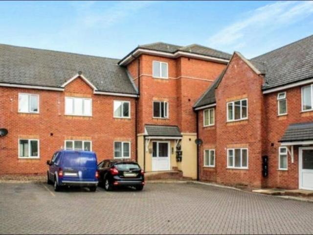 Newhall Street, Tipton DY4 2 bed apartment to rent £1,050 pcm £242 pw