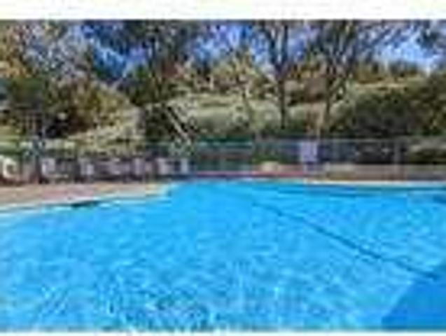 Newhall superb Apartment nearby fine dining. Pet OK!