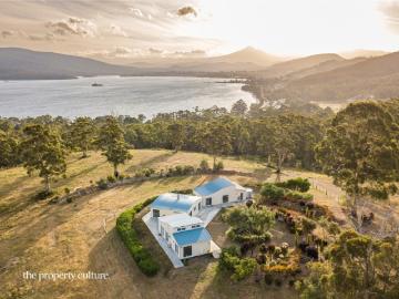 House for sale in Police Point