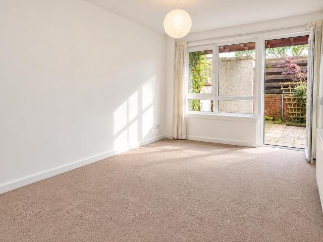 Newhaven Main Street, Edinburgh EH6, 1 bed flat to rent, £975 pcm | PrimeLocation