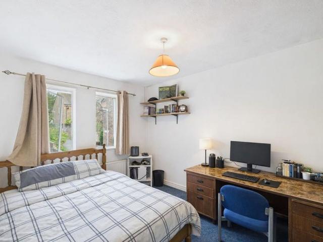Newhaven Street, Brighton BN2, 4 bed terraced house to rent, £2,500 pcm | PrimeLocation
