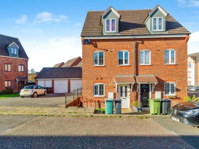 Newhome Way, Walsall WS3, 3 bed semi detached house to rent, £1,200 pcm | PrimeLocation