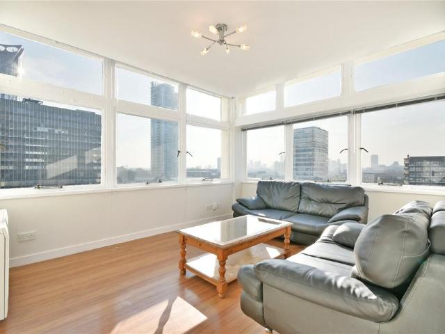Newington Causeway, Elephant &. 2 bed flat to rent £2,750 pcm £635 pw