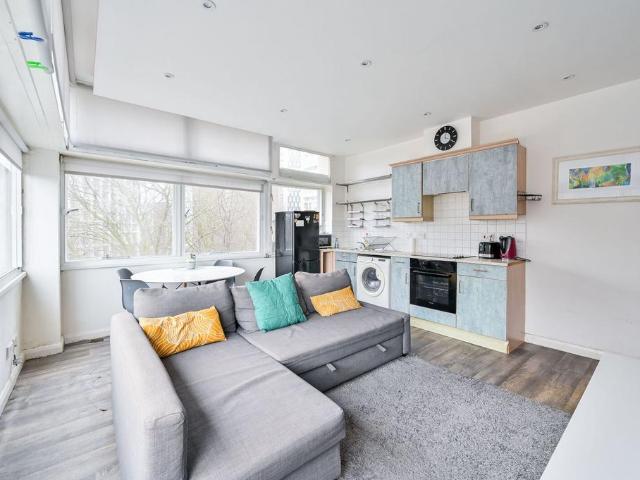 Newington Causeway, Elephant and. 2 bed flat to rent £2,450 pcm £565 pw