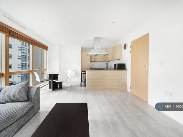 Newington Causeway, London, SE1 2 bed flat to rent £2,550 pcm £588 pw